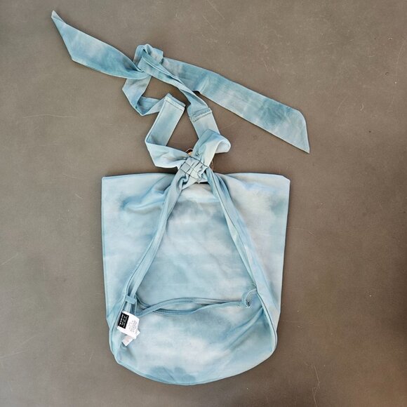 Sleeveless Top multi ways to wear it! - Picture 2 of 4